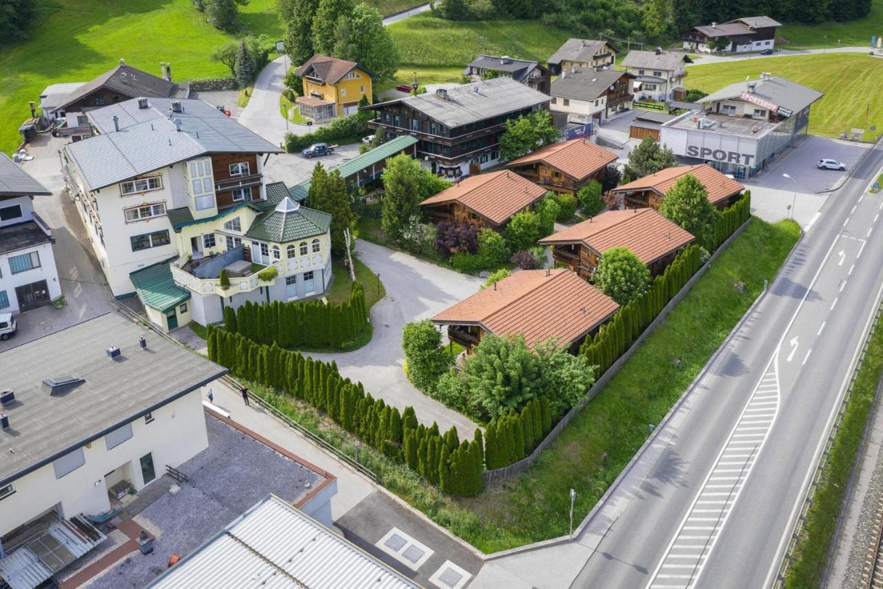 Chalets Almdorf Zillertal, Fügen Buitenkant foto
