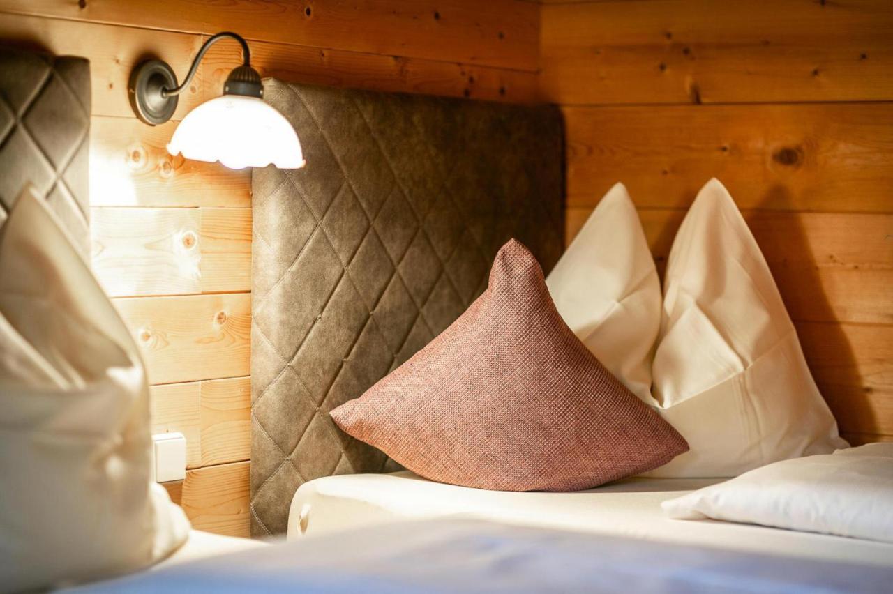 Chalets Almdorf Zillertal, Fügen Buitenkant foto