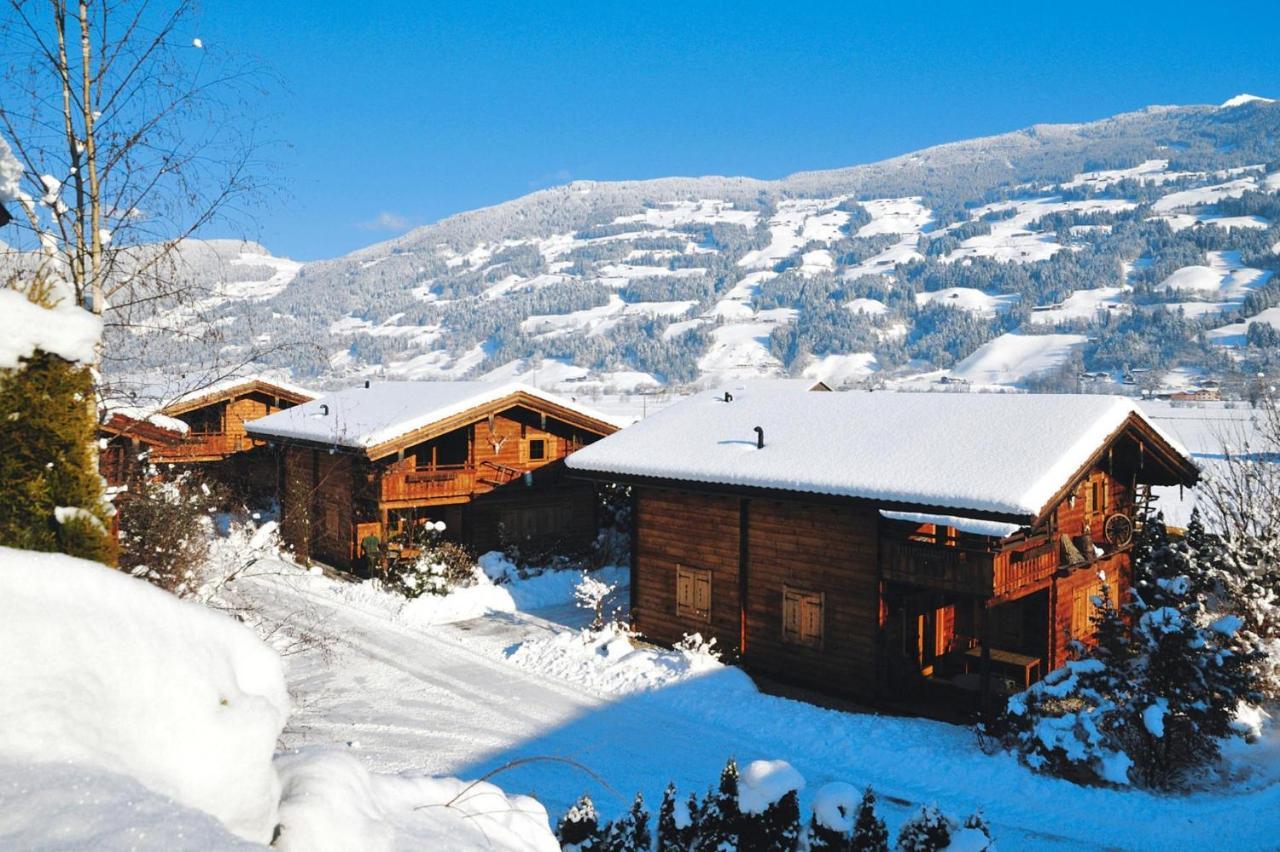 Chalets Almdorf Zillertal, Fügen Buitenkant foto